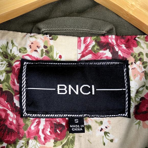 BNCI by Blanc Noir Quilted Utility Hoodie Jacket Small - Picture 3 of 7